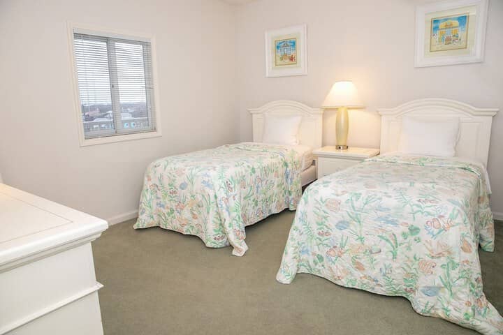 Room 17 of 79