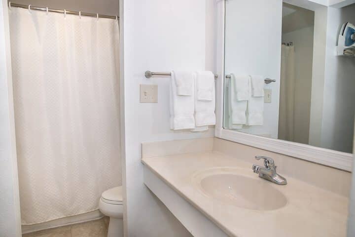 Room 45 of 79